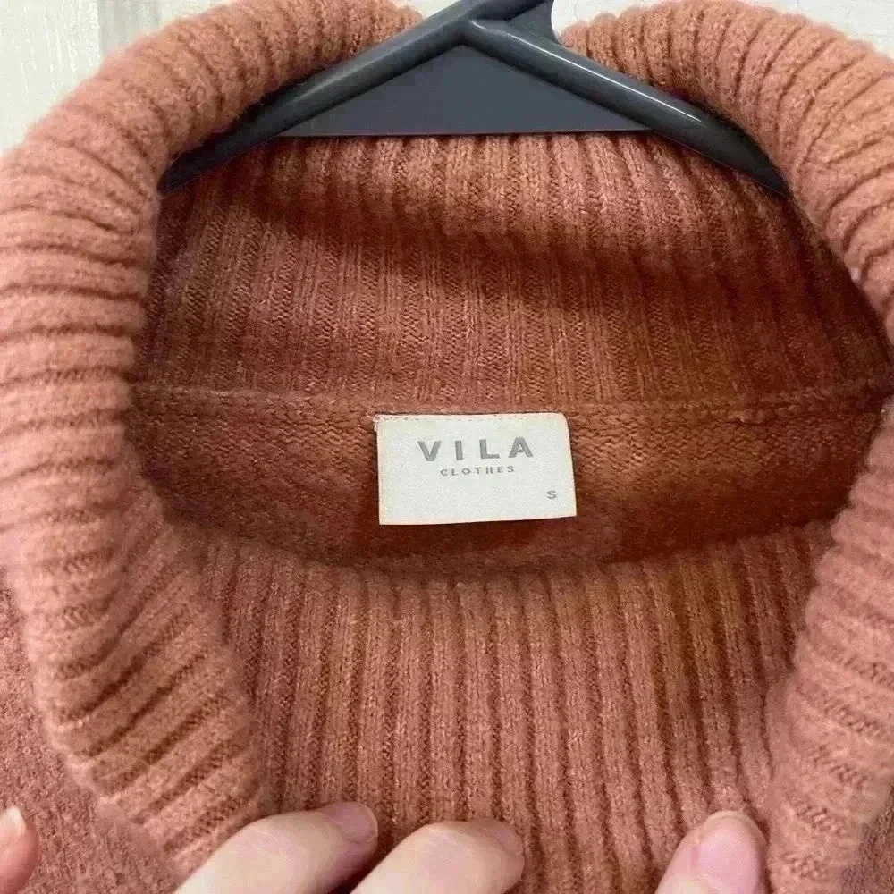 VILA Pink Turtleneck Sweater - Picture 7 of 9